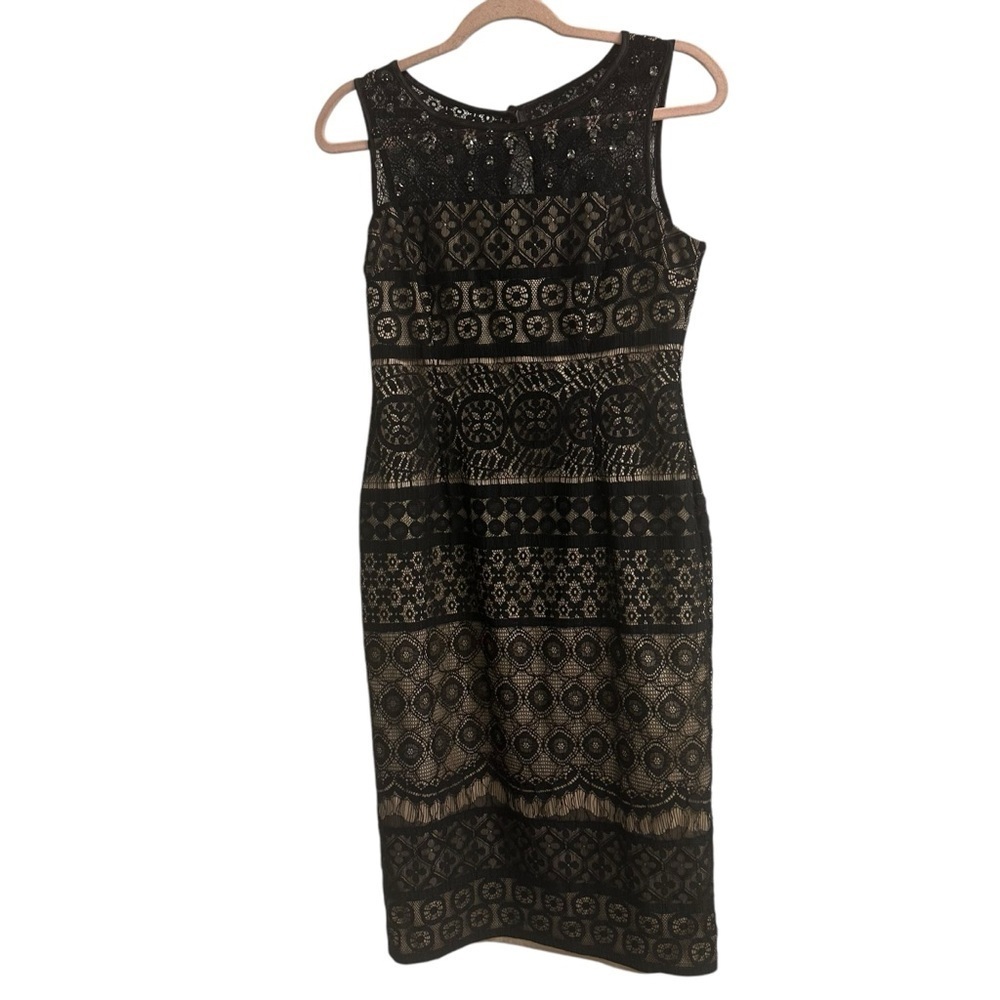 Vince Camuto black lace dress with tan underlay, size 4 - Picture 4 of 11